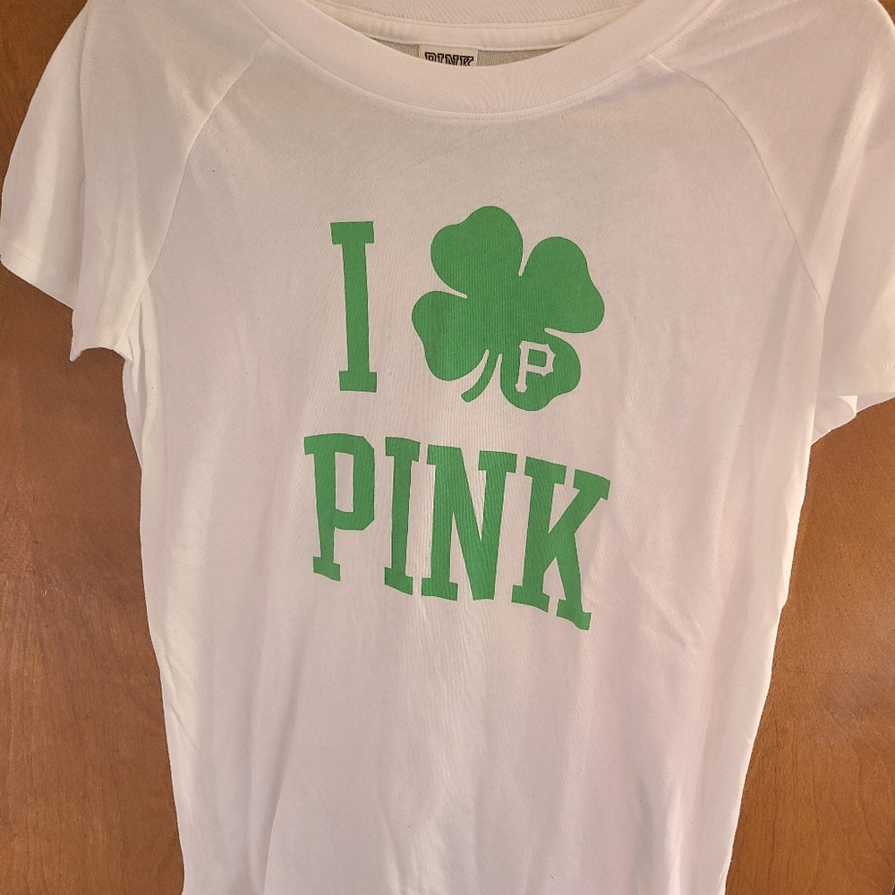 🦩 3/$30 Victoria's Secret Pink Shirt Size Small NWOT